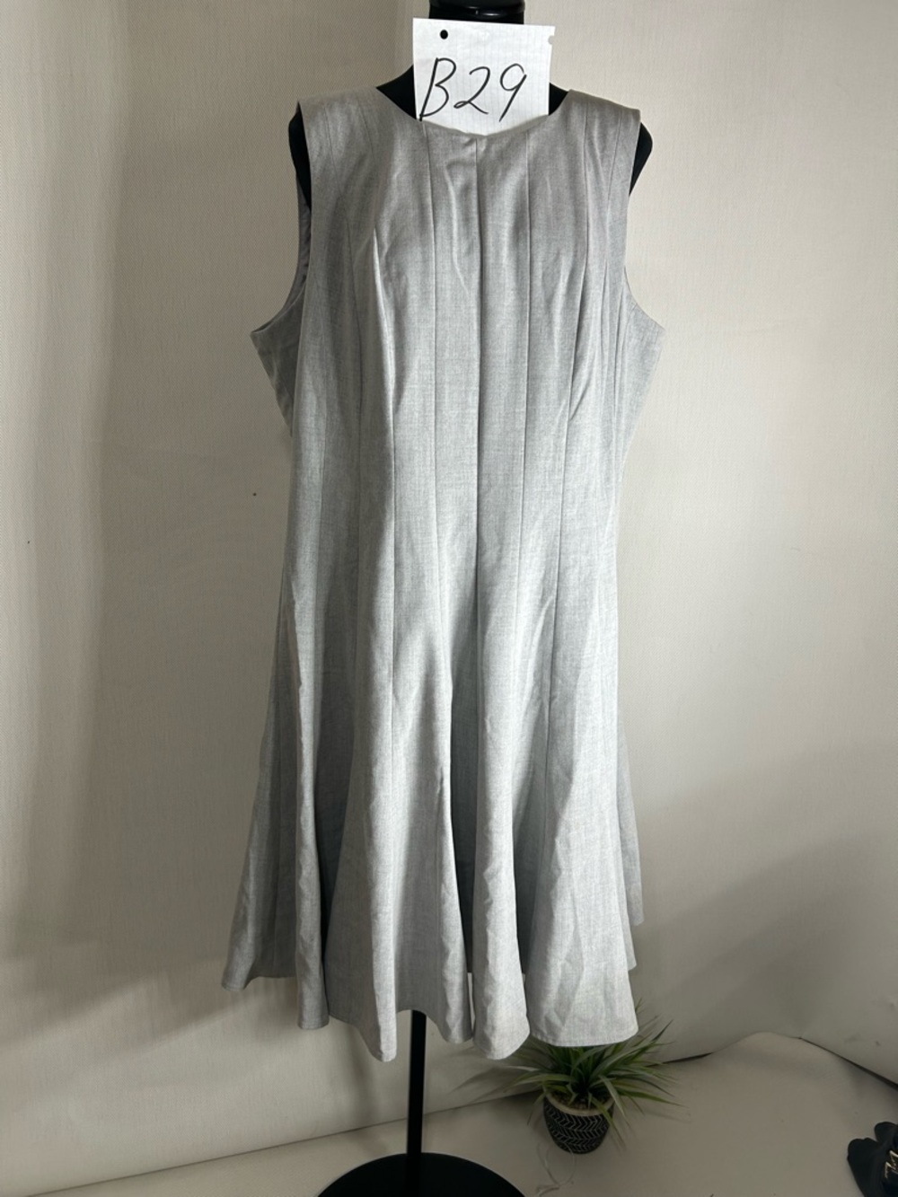 Calvin Klein Sleeveless Gray Fit-and-Flare Midi Dress - Picture 9 of 9